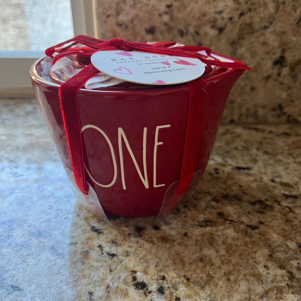 Rae Dunn Red Measuring Cups with Ribbon Valentines